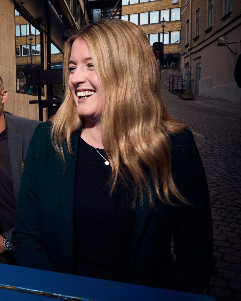 Ellinor Hellberg, He